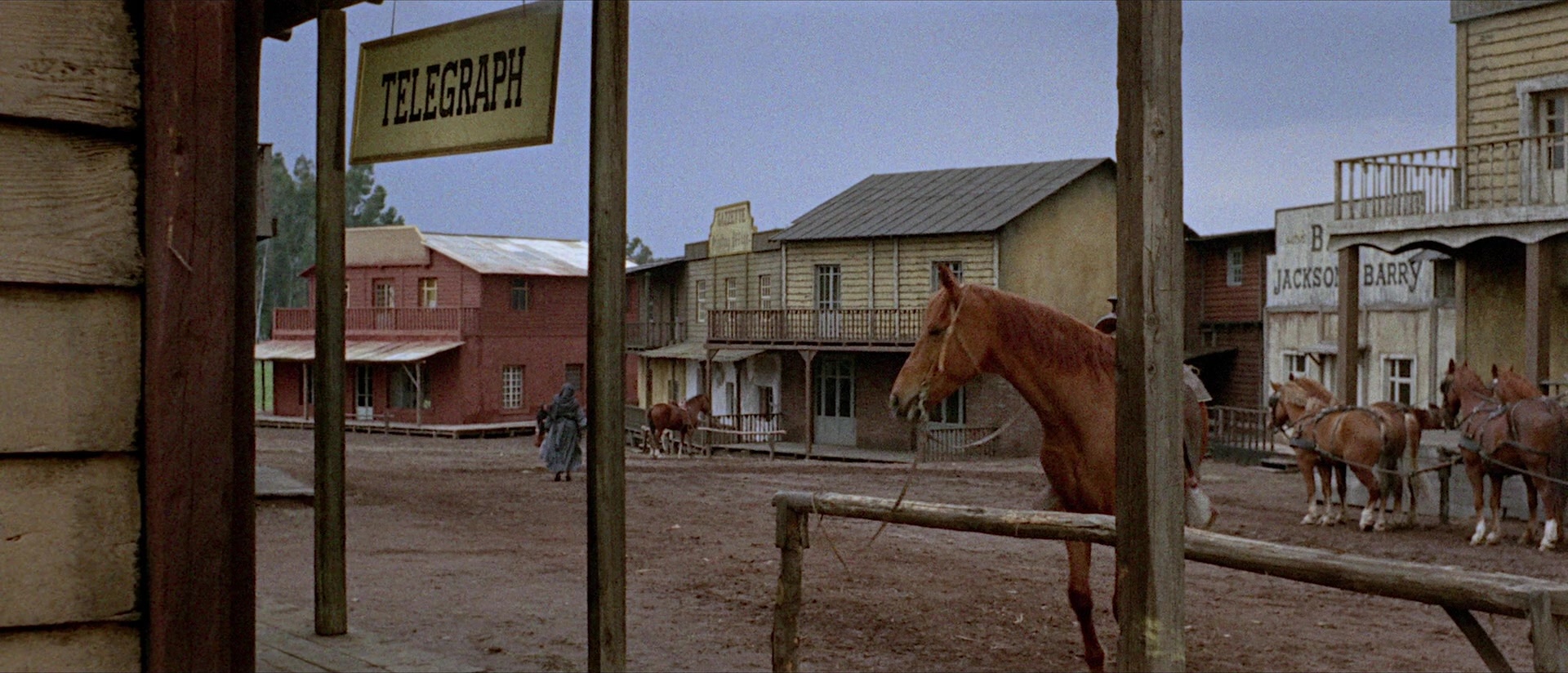 Per qualche dollaro in più (1965), wide, 2.33:1 — film still