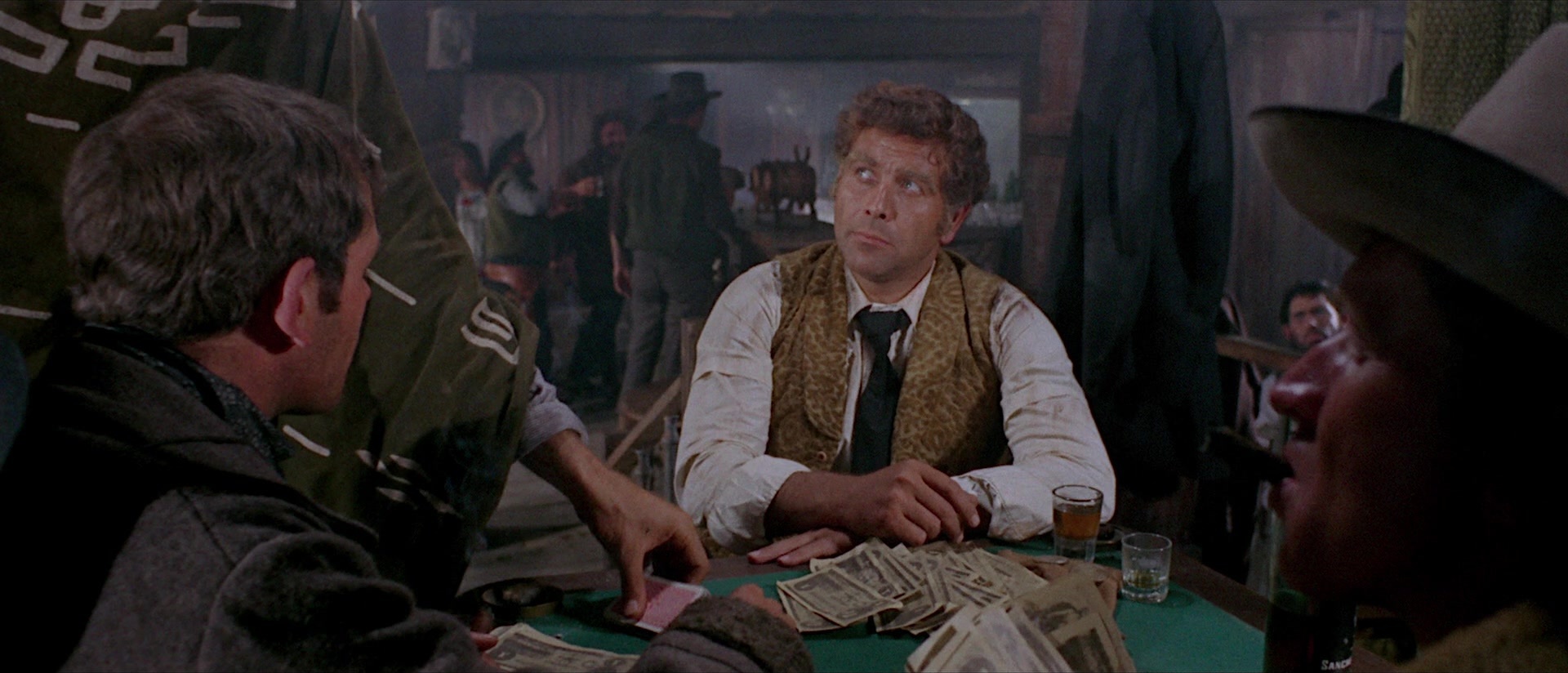 Per qualche dollaro in più (1965), wide, 2.33:1 — film still