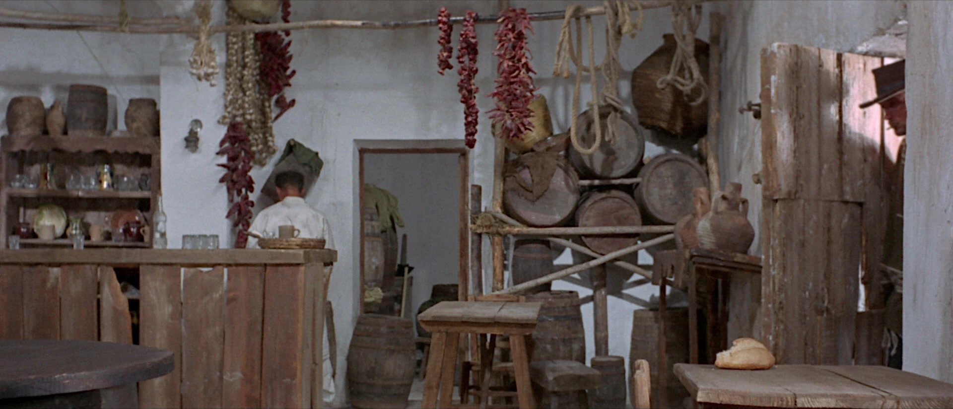 Per qualche dollaro in più (1965), wide, 2.33:1 — film still