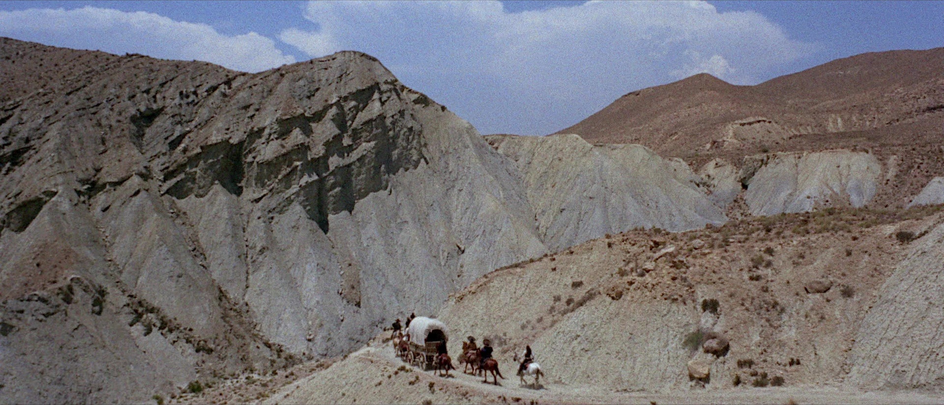 Per qualche dollaro in più (1965), wide, 2.33:1 — film still