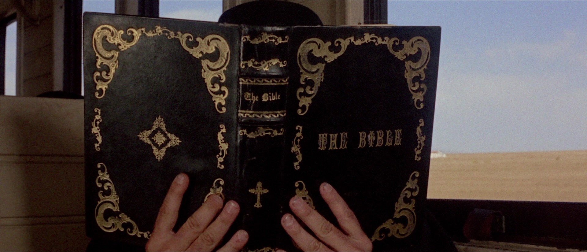 Per qualche dollaro in più (1965), wide, 2.33:1 — film still