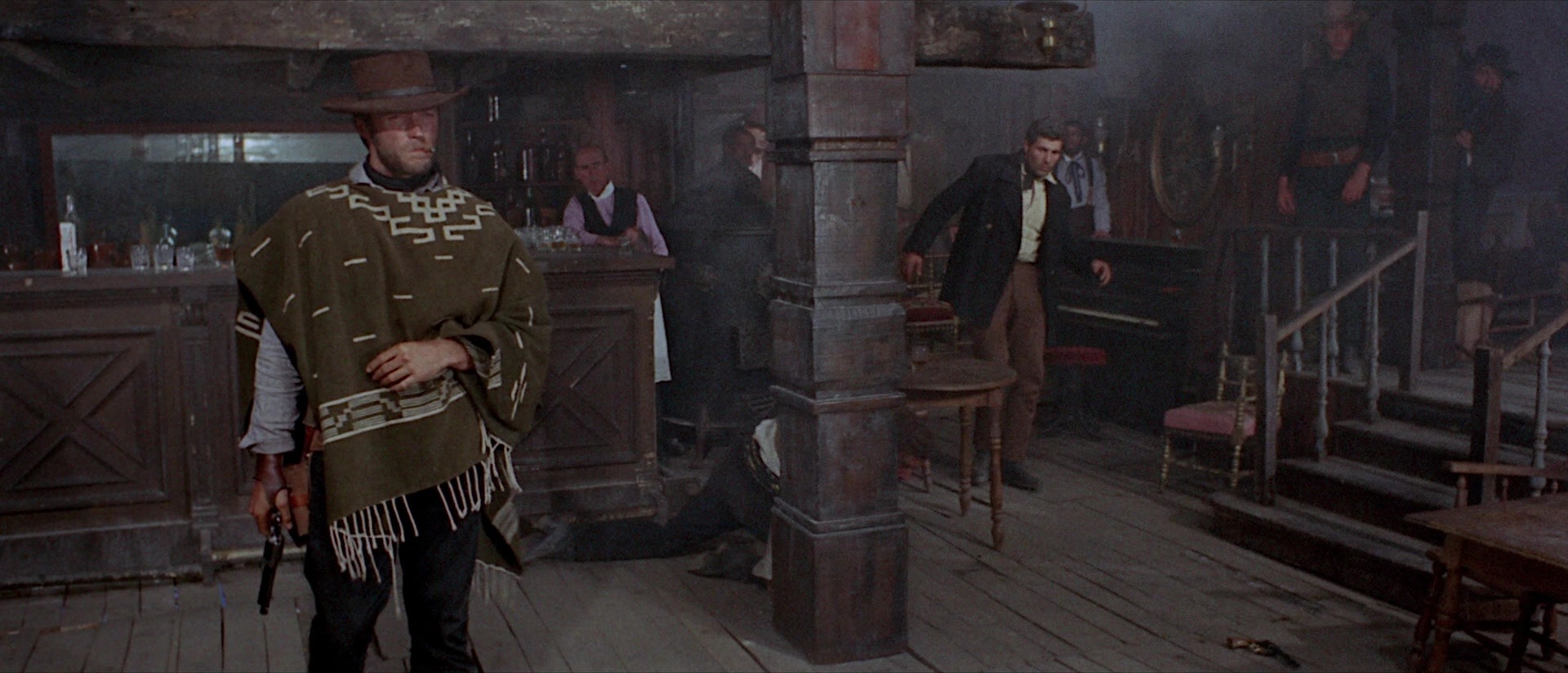 Per qualche dollaro in più (1965), wide, 2.33:1 — film still