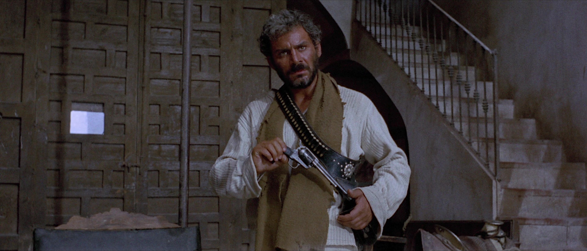 Per qualche dollaro in più (1965), wide, 2.33:1 — film still