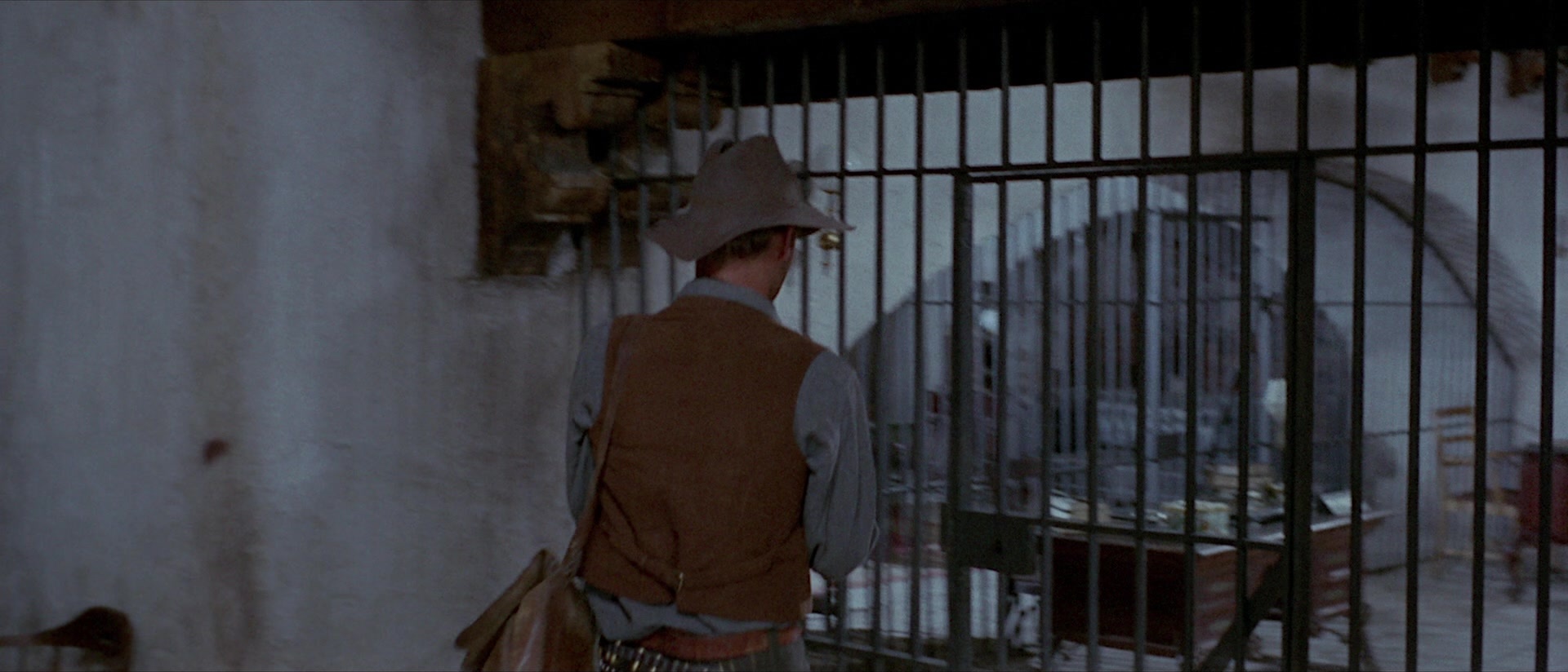 Per qualche dollaro in più (1965), wide, 2.33:1 — film still