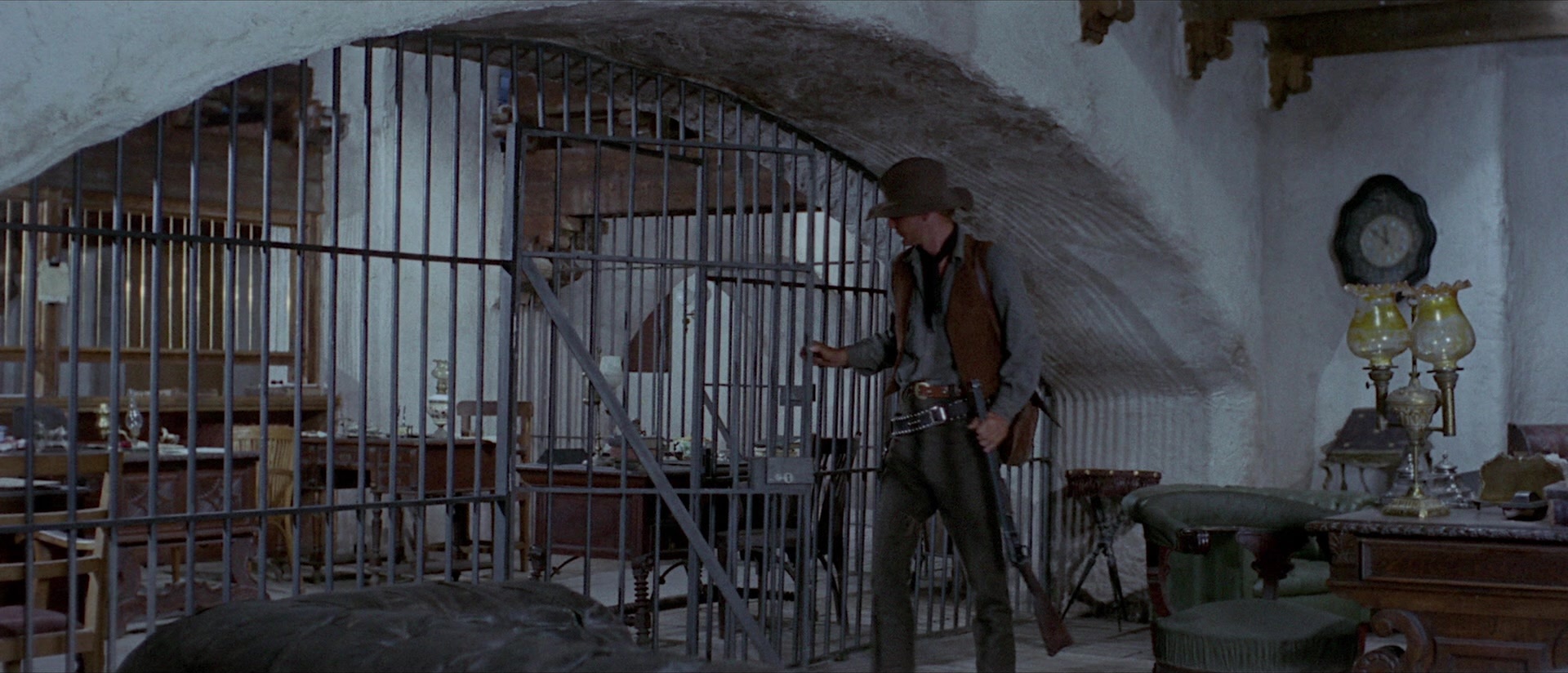 Per qualche dollaro in più (1965), unknown, 2.33:1 — film still