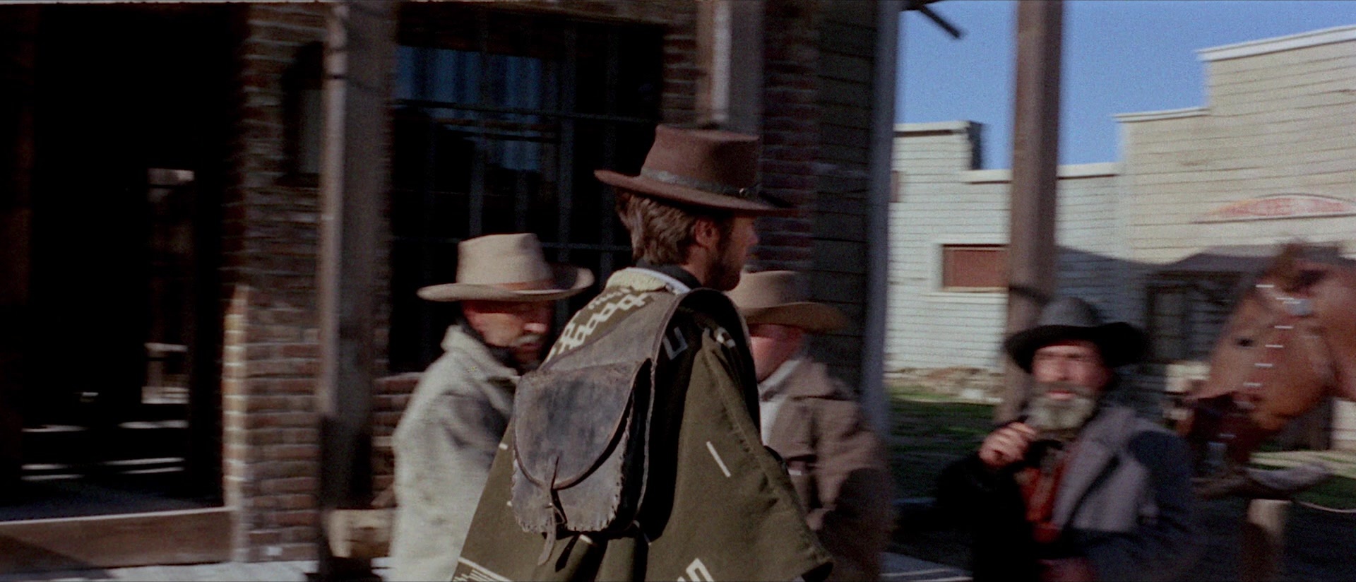 Per qualche dollaro in più (1965), wide, 2.33:1 — film still