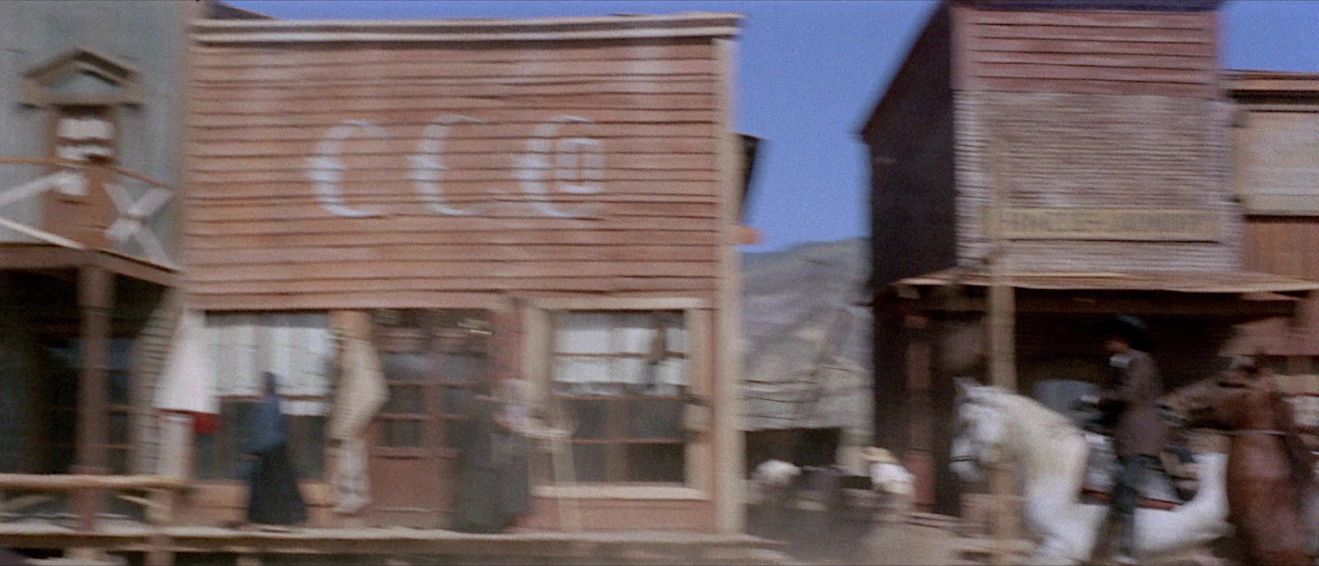 Per qualche dollaro in più (1965), wide, 2.33:1 — film still