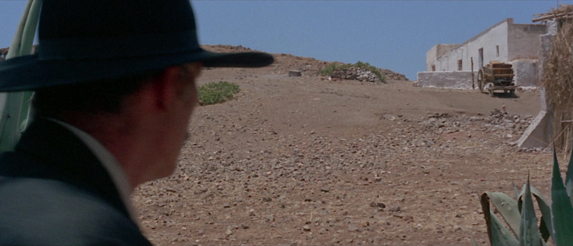 Per qualche dollaro in più (1965), wide, 2.33:1 — film still