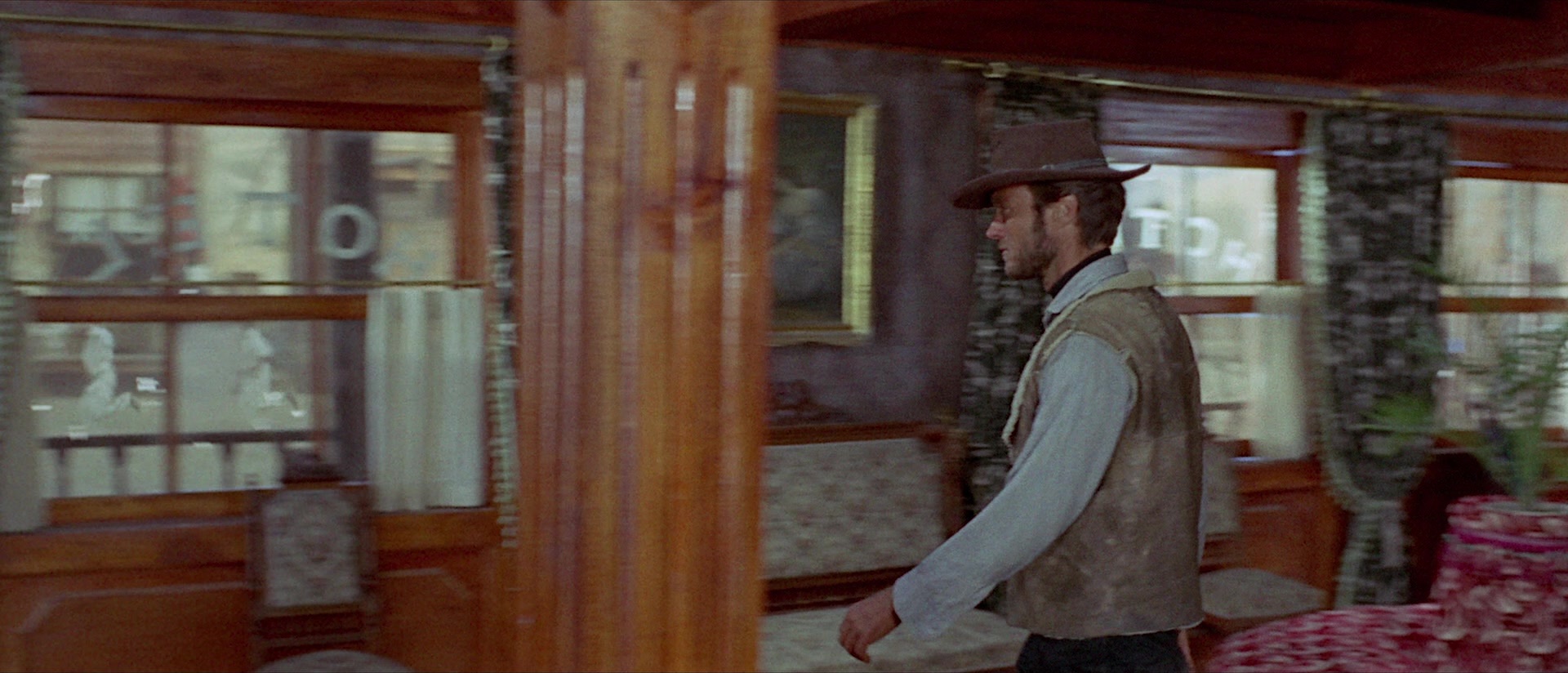 Per qualche dollaro in più (1965), wide, 2.33:1 — film still