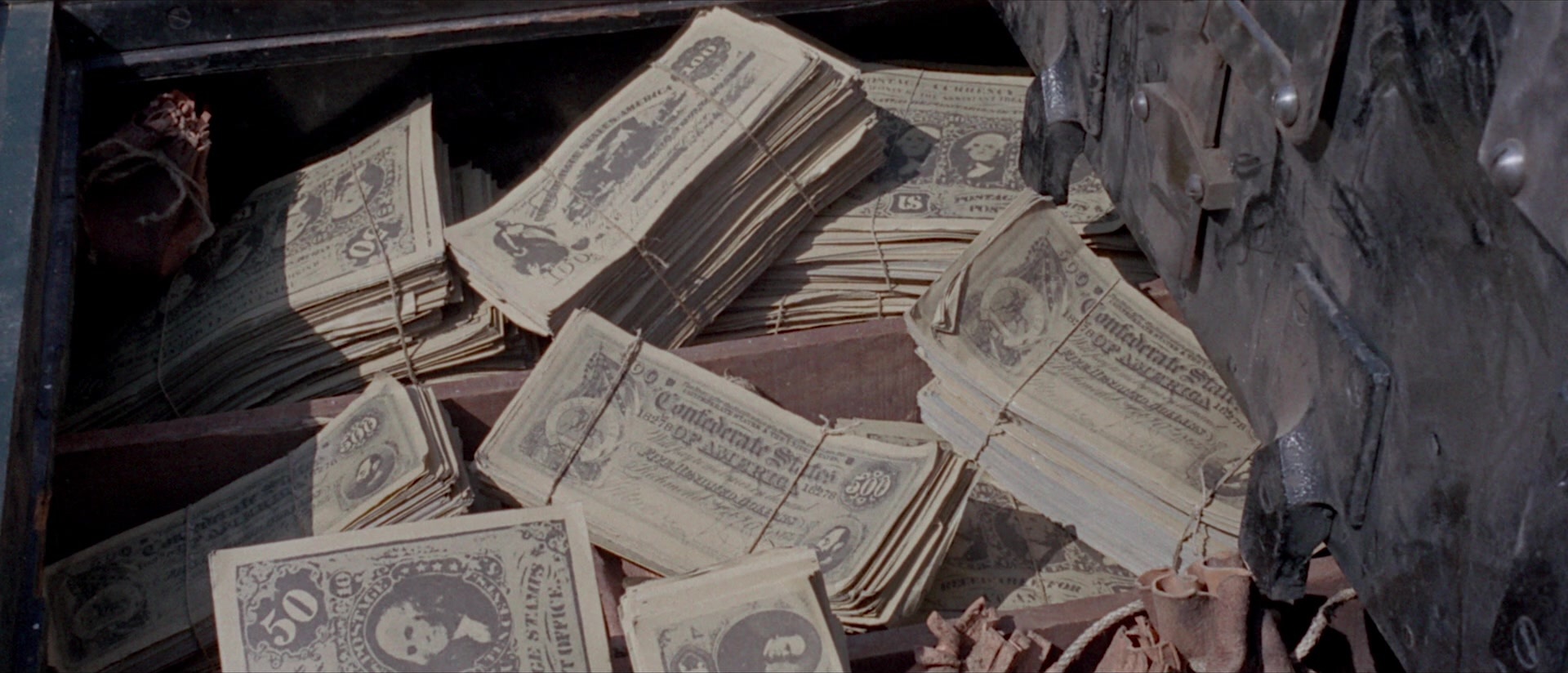 Per qualche dollaro in più (1965), wide, 2.33:1 — film still