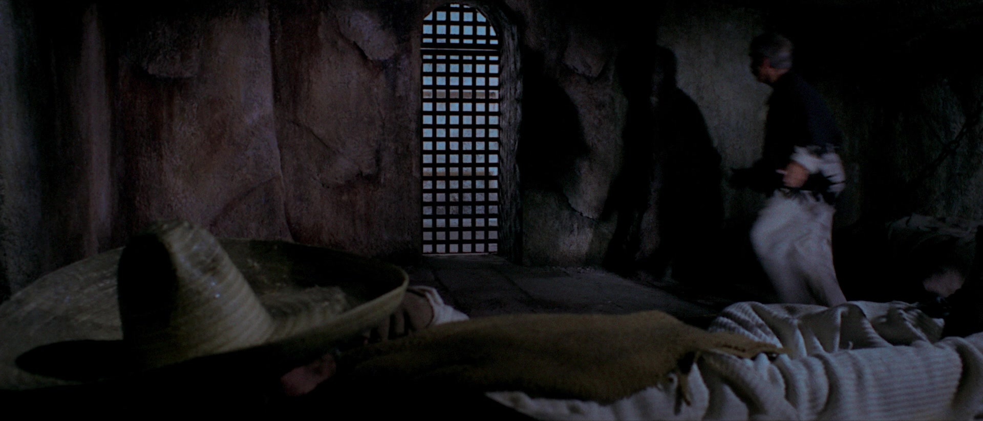Per qualche dollaro in più (1965), wide, 2.33:1 — film still