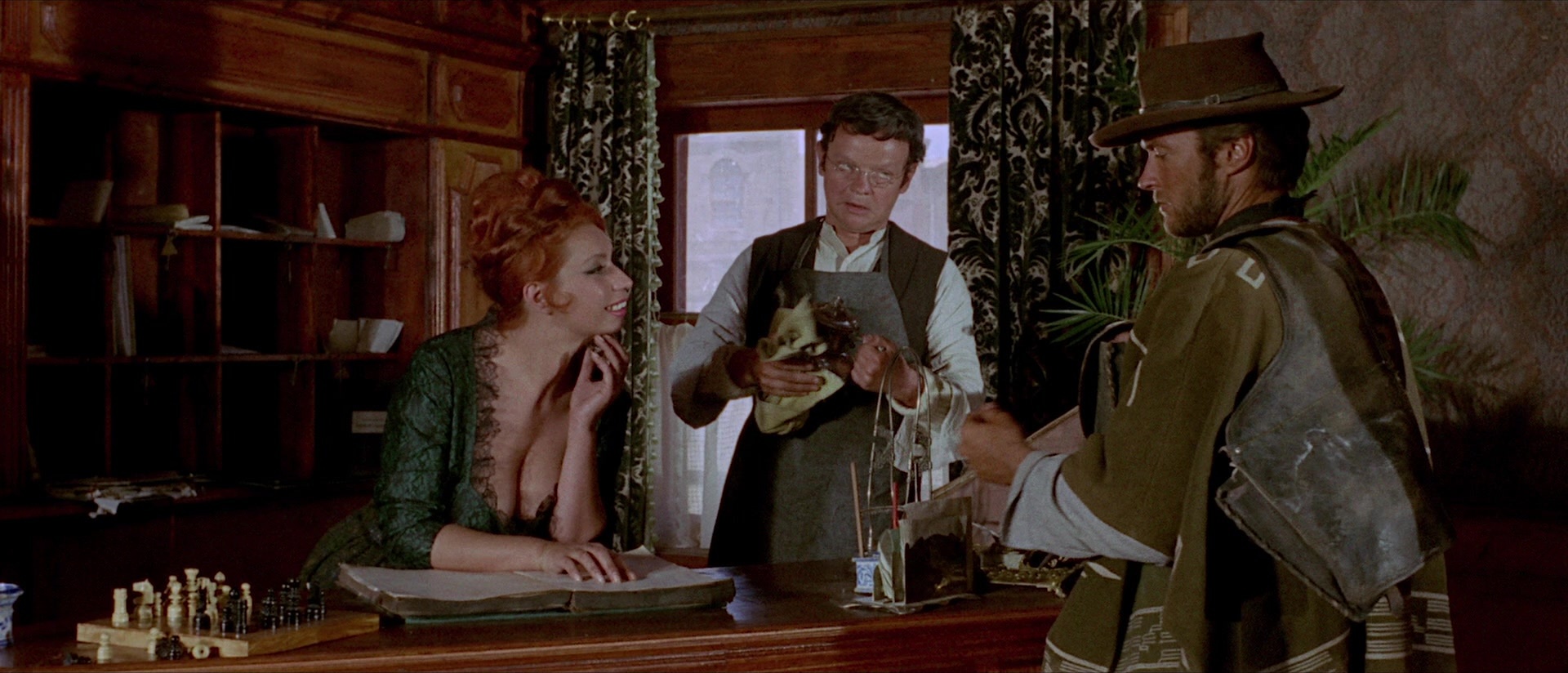 Per qualche dollaro in più (1965), wide, 2.33:1 — film still