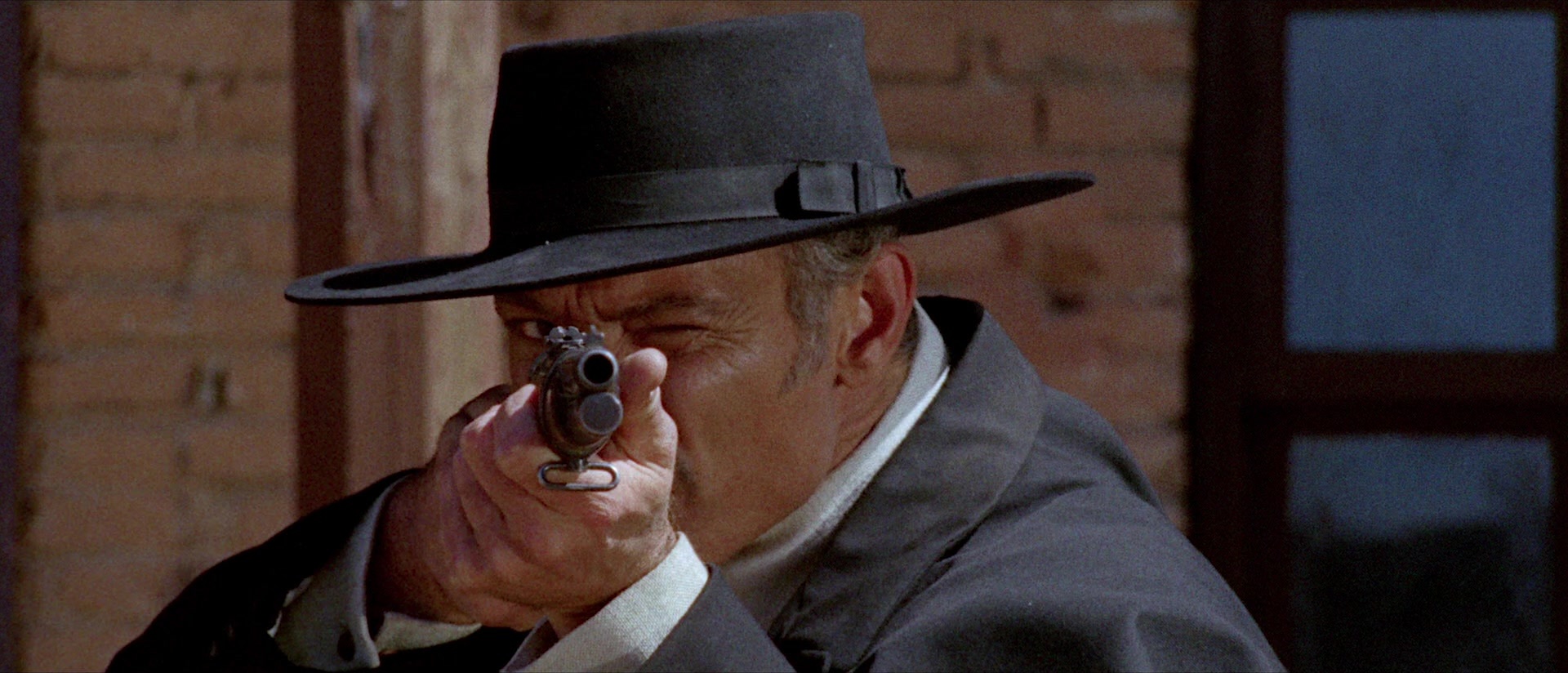 Per qualche dollaro in più (1965), wide, 2.33:1 — film still