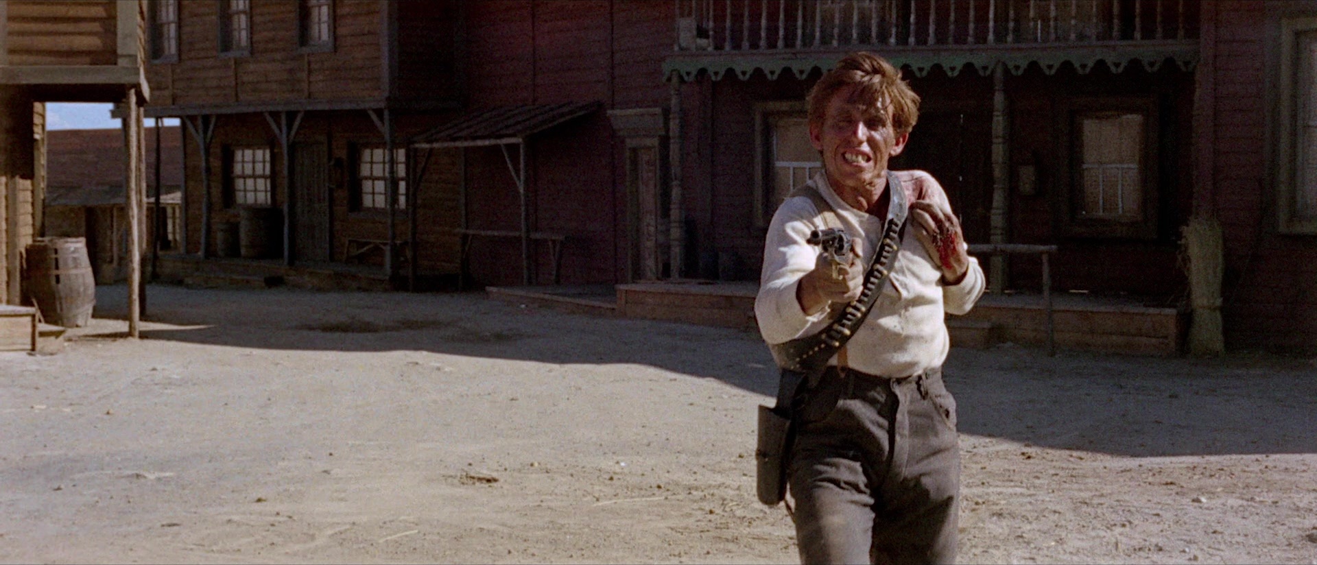 Per qualche dollaro in più (1965), wide, 2.33:1 — film still