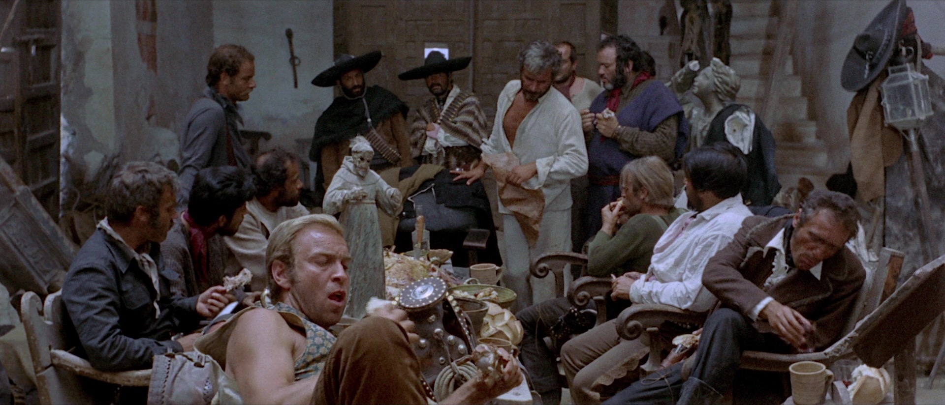 Per qualche dollaro in più (1965), wide, 2.33:1 — film still