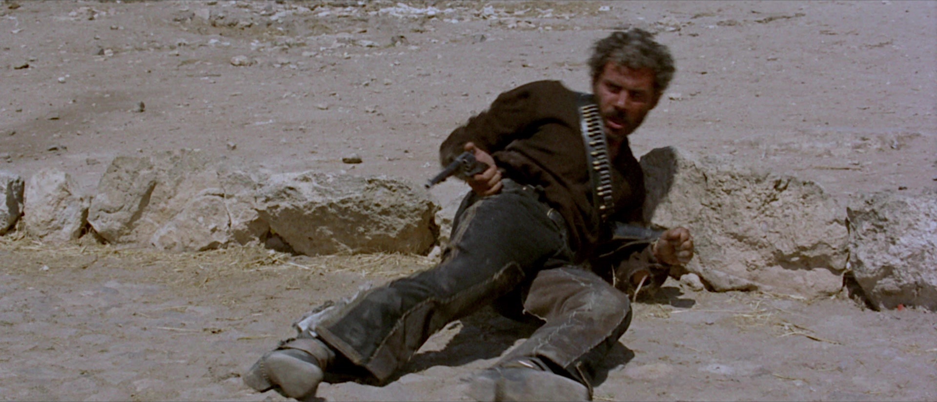 Per qualche dollaro in più (1965), wide, 2.33:1 — film still