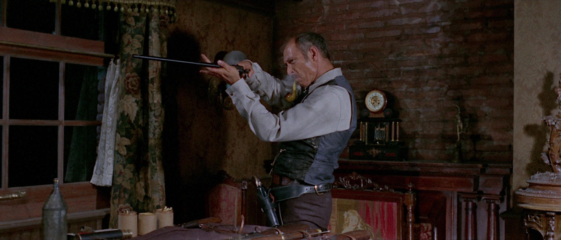 Per qualche dollaro in più (1965), wide, 2.33:1 — film still