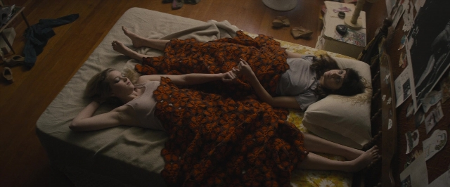 Frame from The Diary of a Teenage Girl — room, bed, bedroom