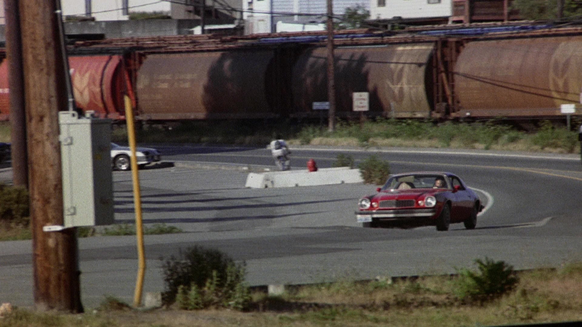 The Accused (1988), wide, 1.78:1 — film still