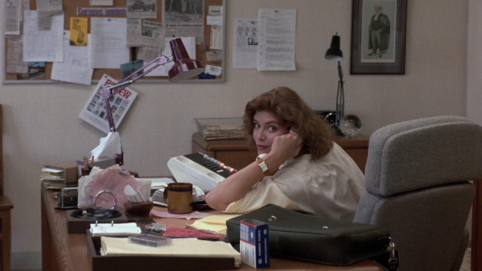 The Accused (1988), wide, 1.78:1 — film still