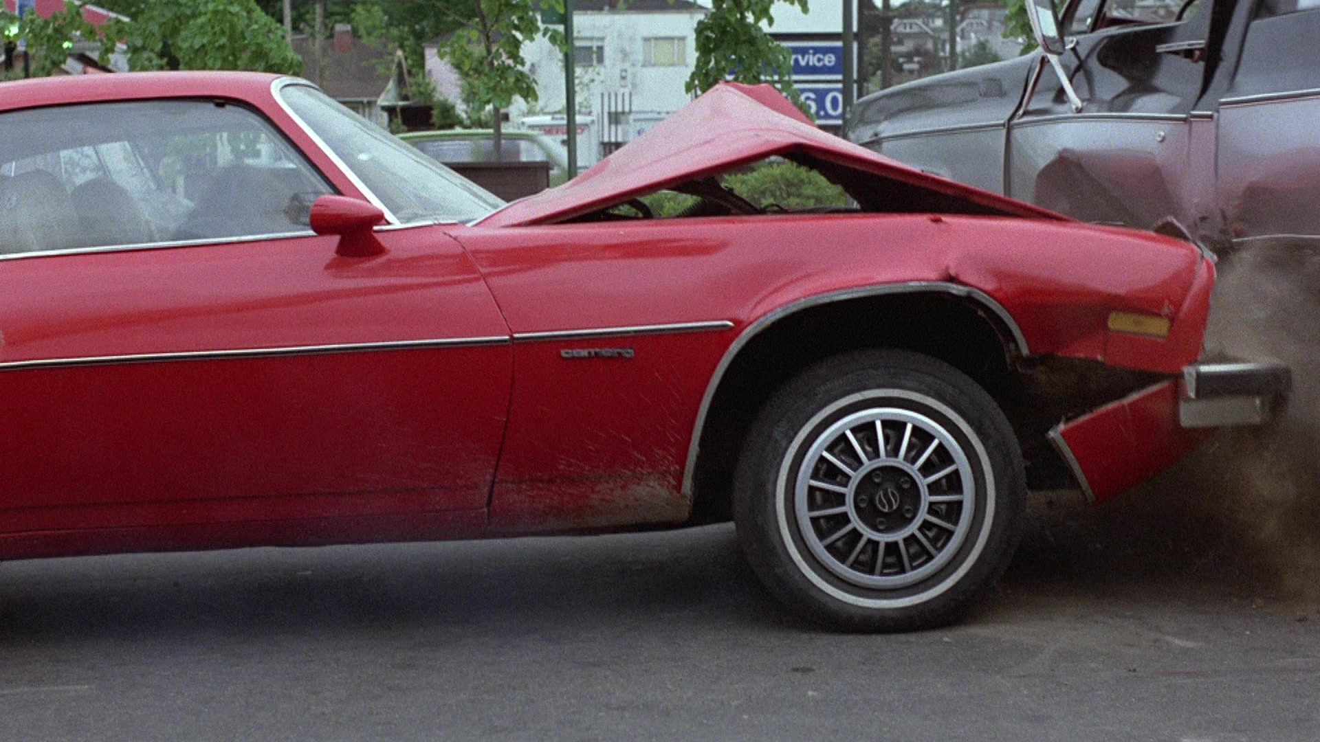 The Accused (1988), wide, 1.78:1 — film still