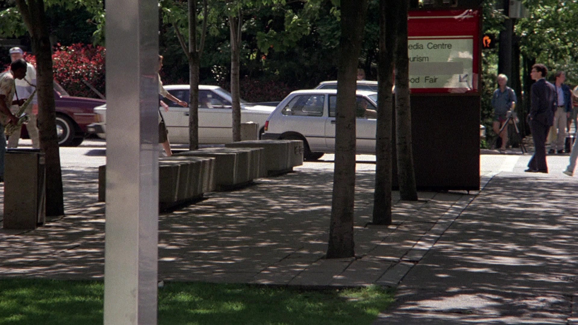 The Accused (1988), wide, 1.78:1 — film still