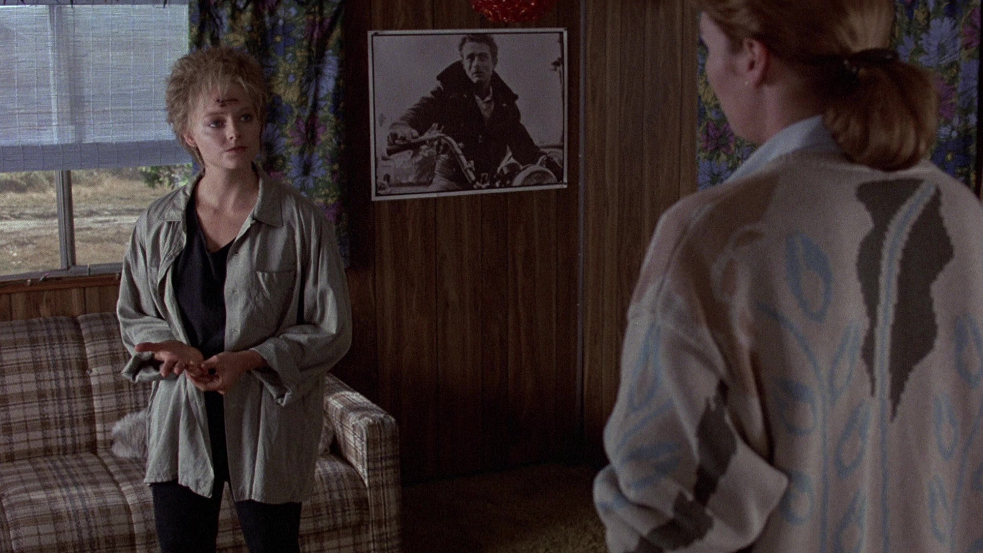 The Accused (1988), wide, 1.78:1 — film still