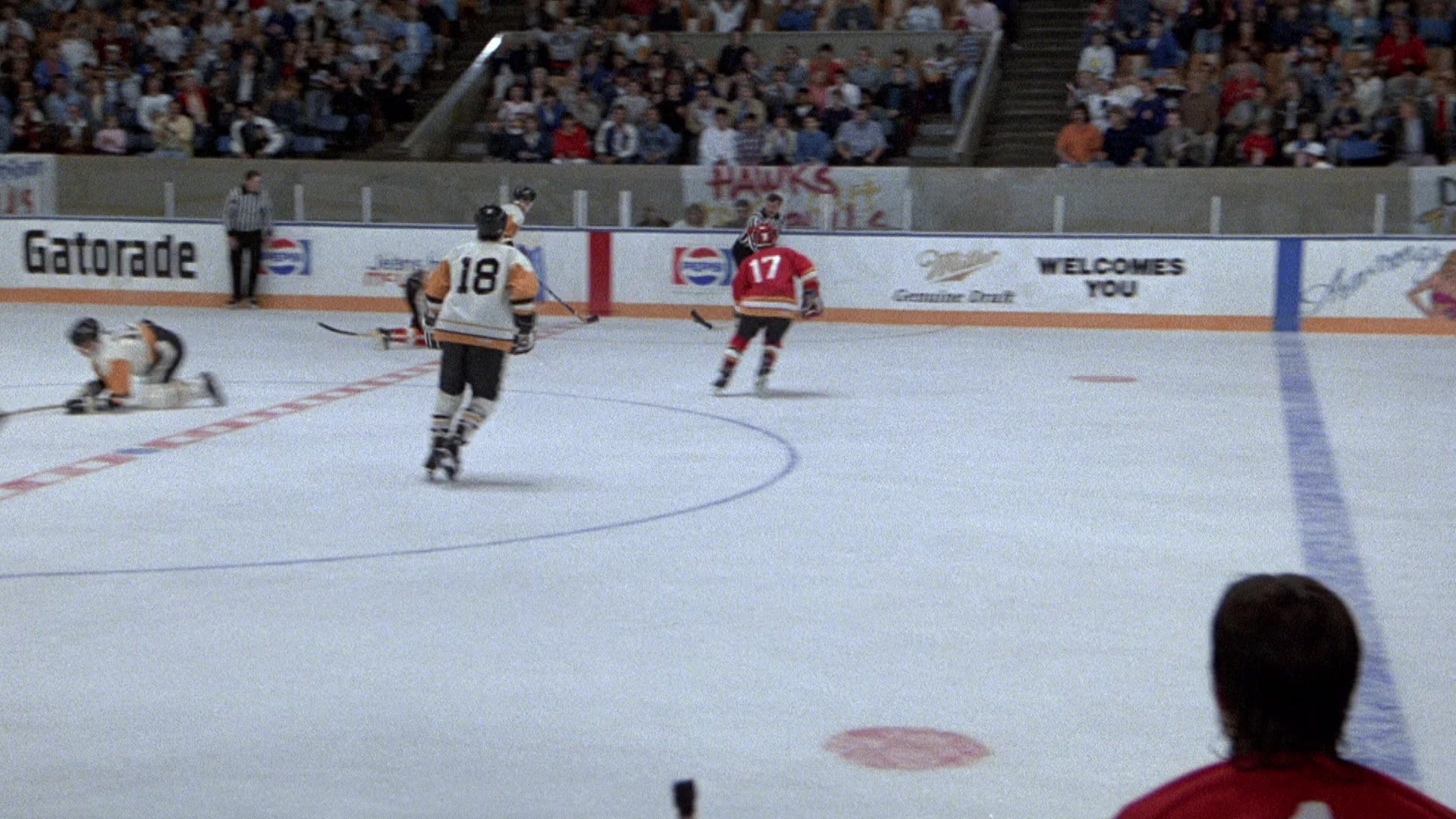 The Accused (1988), wide, 1.78:1 — film still