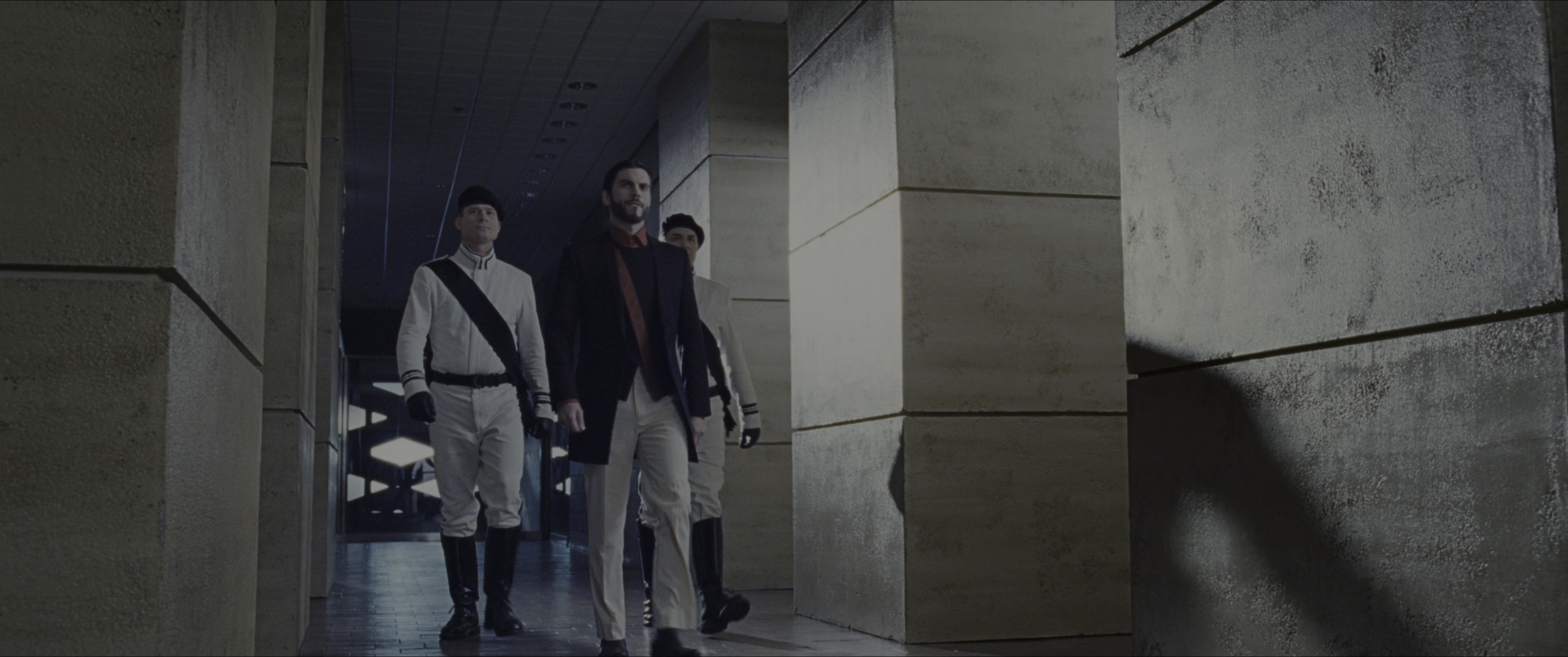 The Hunger Games (2012), wide, 2.39:1 — film still