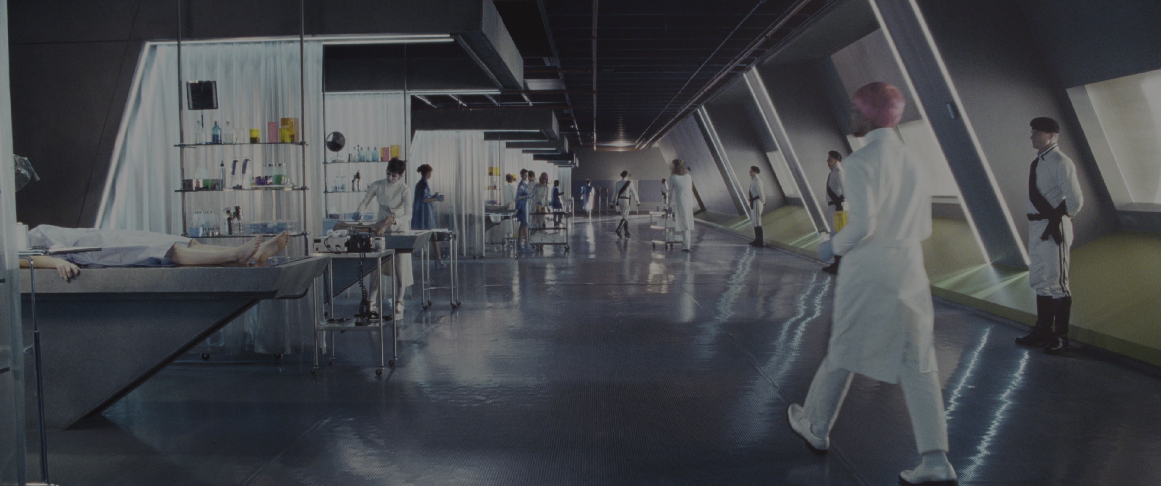 The Hunger Games (2012), wide, 2.39:1 — film still