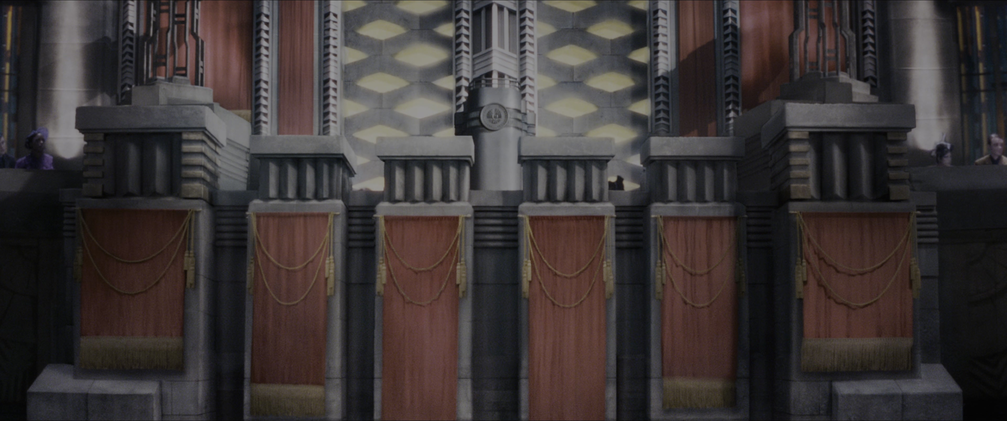 The Hunger Games (2012), wide, 2.39:1 — film still