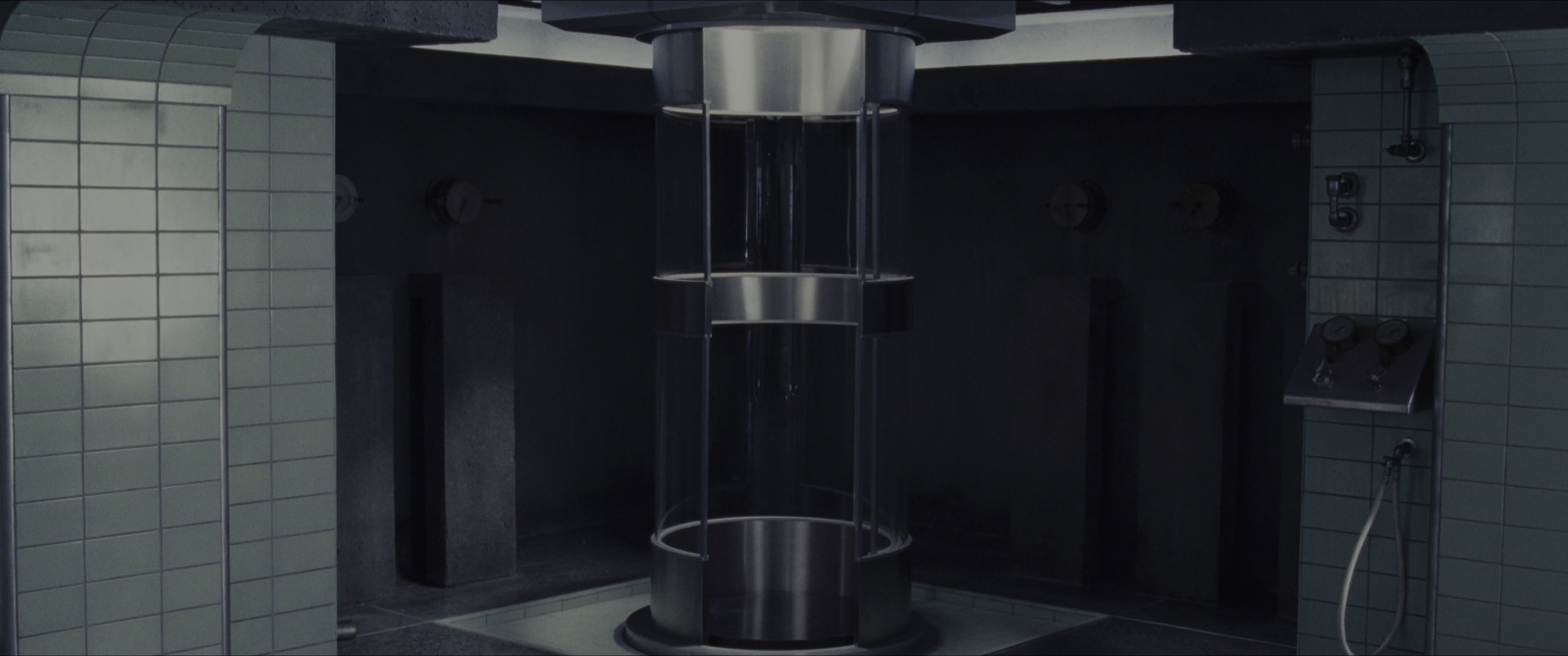 The Hunger Games (2012), wide, 2.39:1 — film still