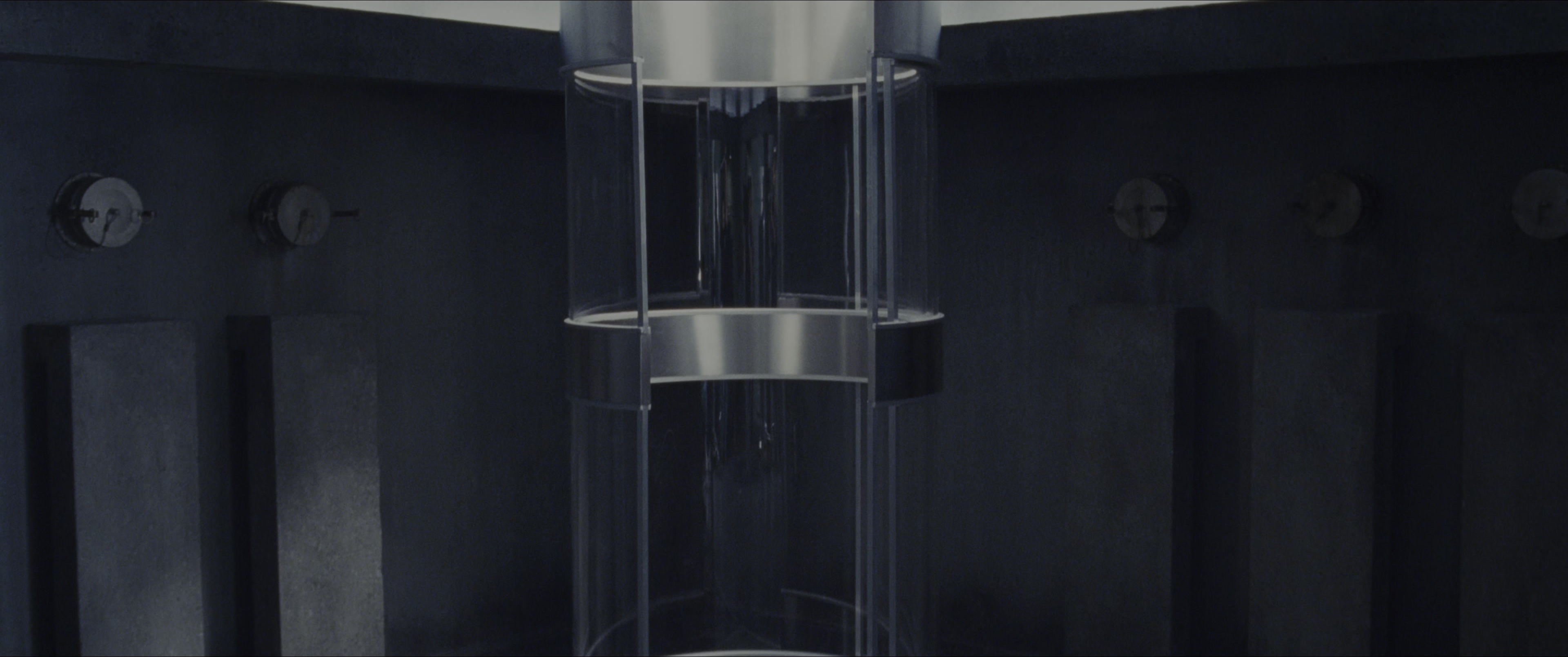 The Hunger Games (2012), wide, 2.39:1 — film still