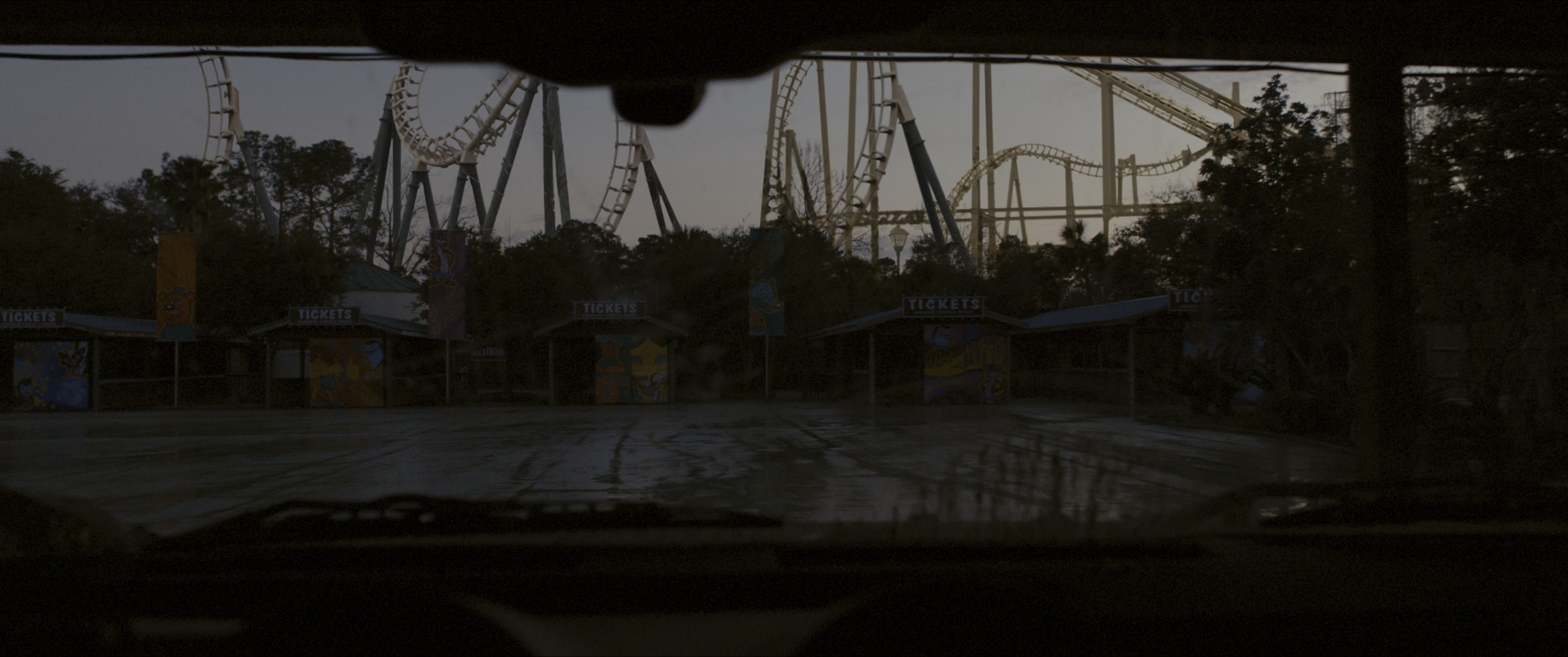 Zombieland (2009), wide, 2.39:1 — film still
