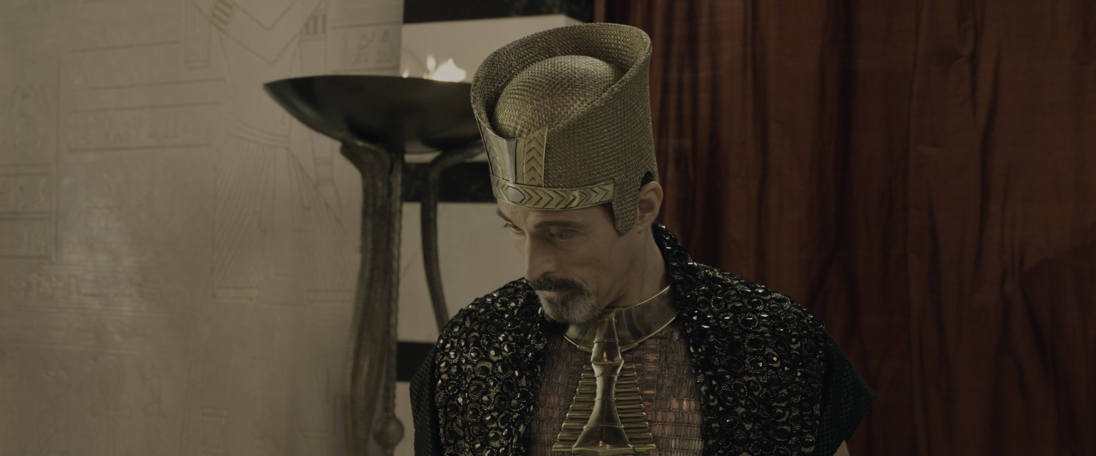 Gods of Egypt (2016), wide, 2.40:1 — film still