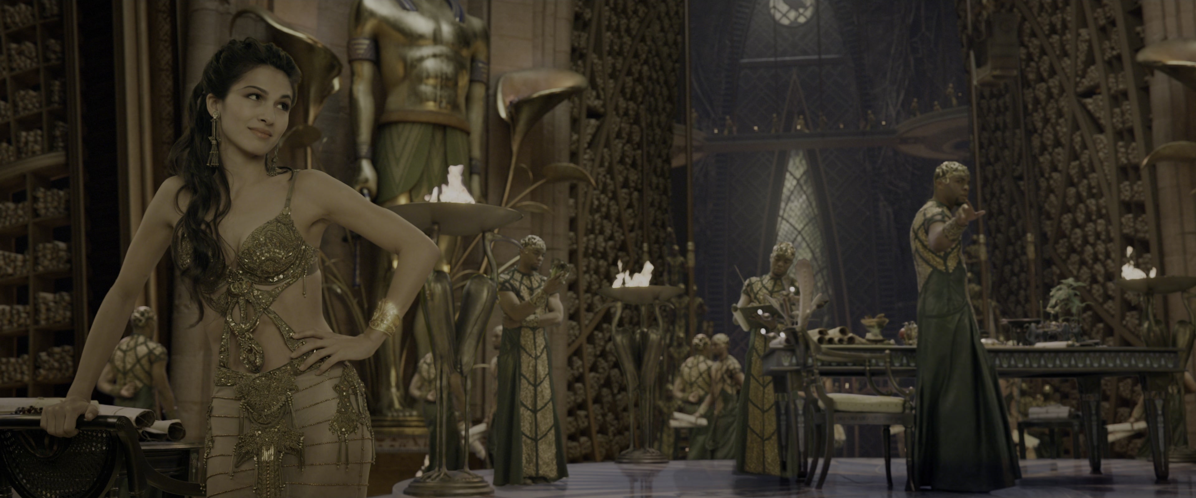Gods of Egypt (2016), wide, 2.40:1 — film still