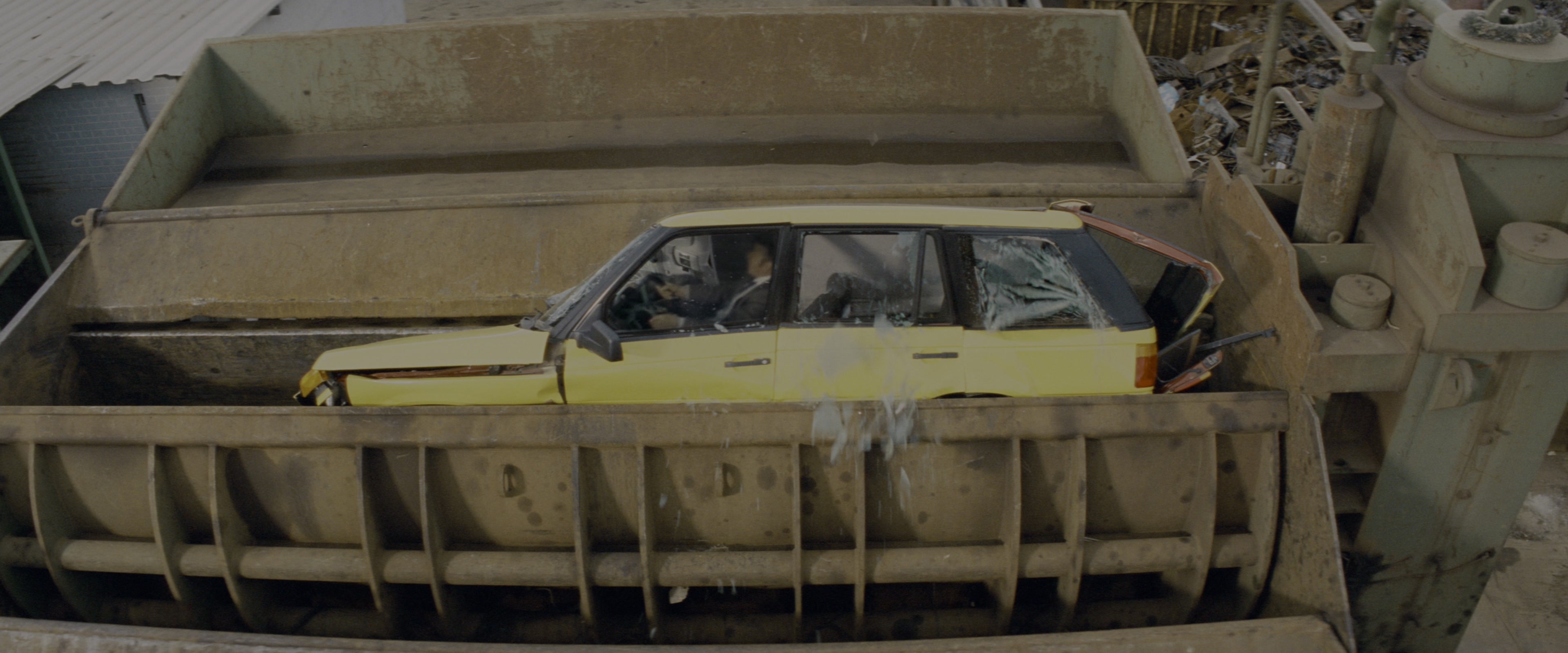 Kick-Ass (2010), wide, 2.40:1 — film still