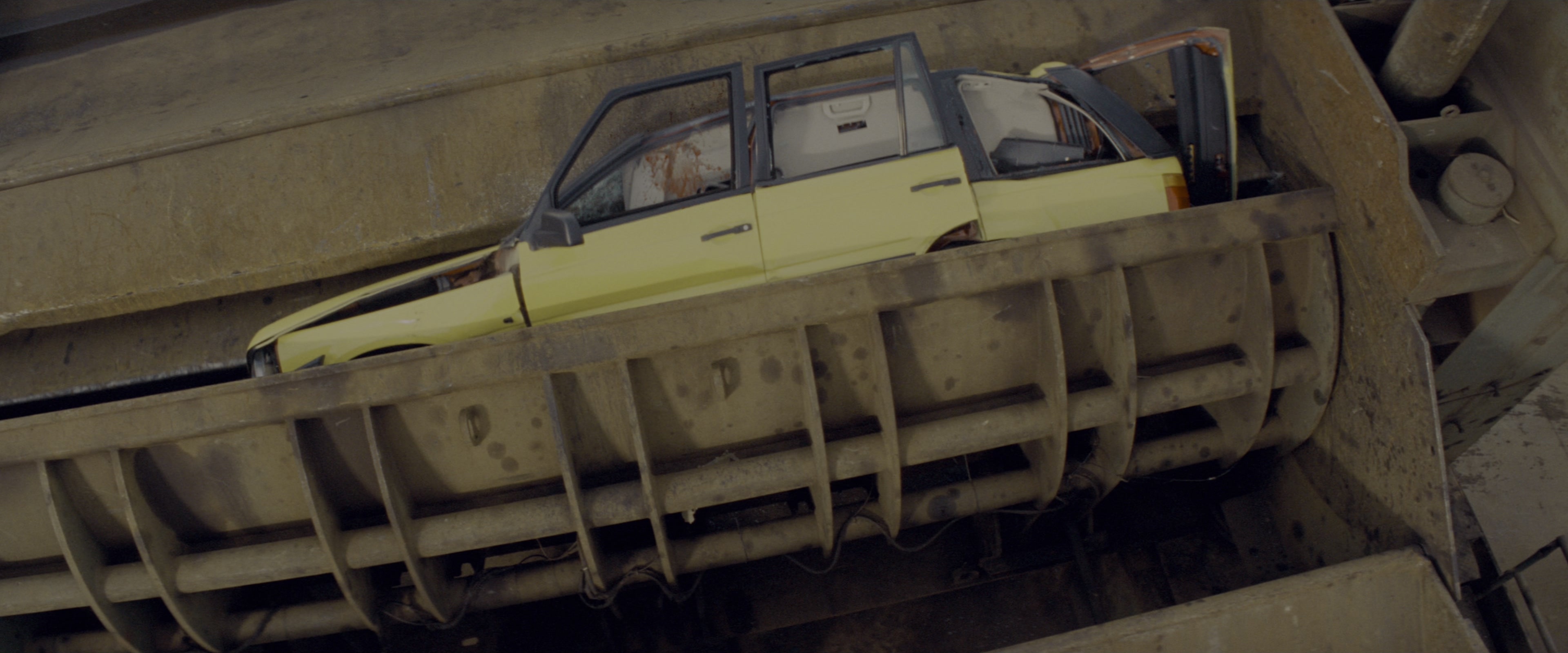 Kick-Ass (2010), wide, 2.40:1 — film still