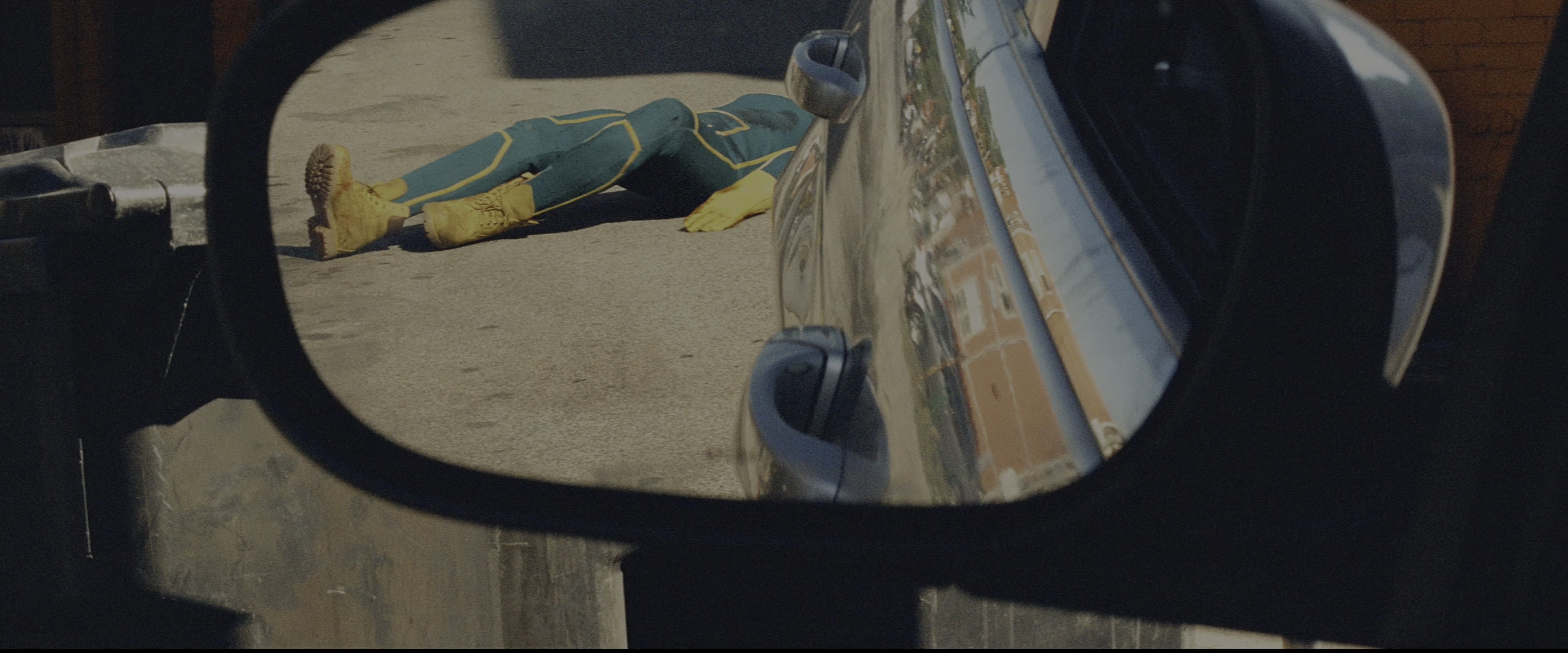 Kick-Ass (2010), wide, 2.40:1 — film still
