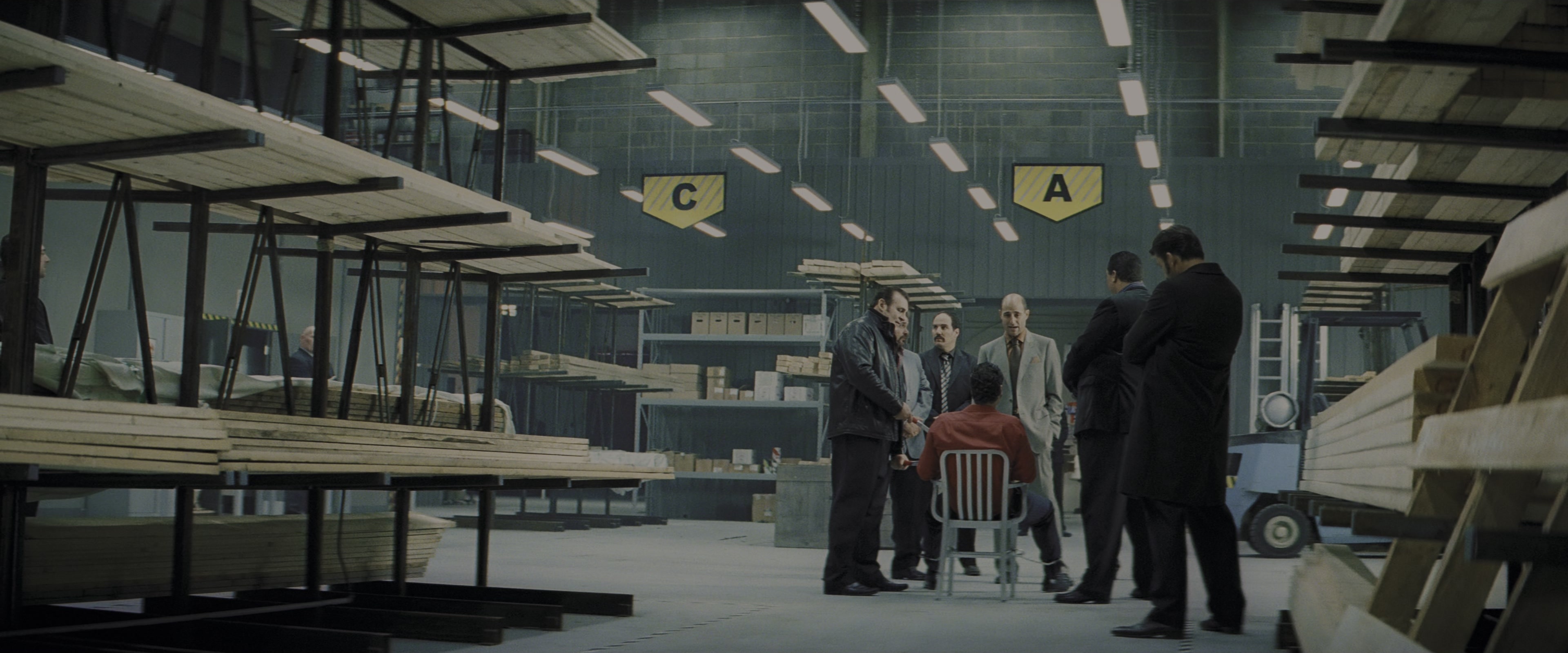 Kick-Ass (2010), wide, 2.40:1 — film still