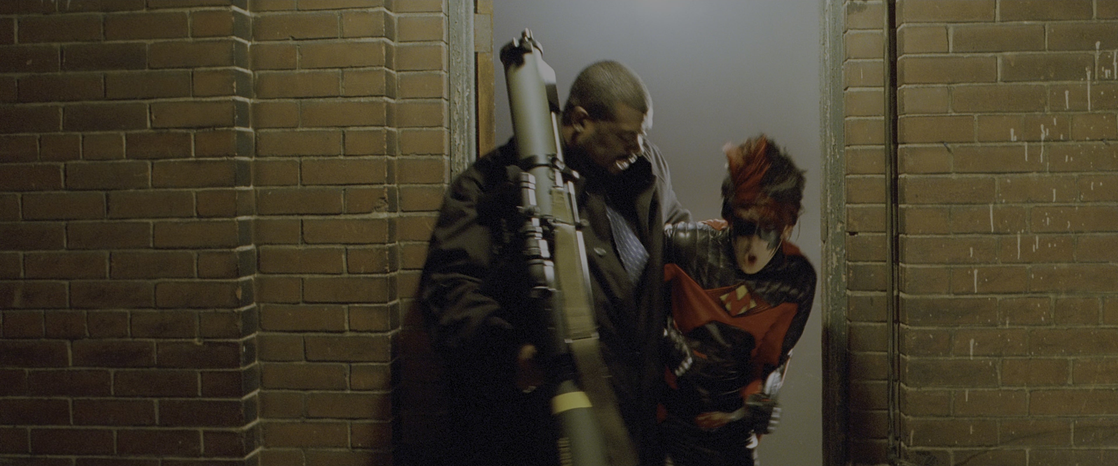 Kick-Ass (2010), wide, 2.40:1 — film still