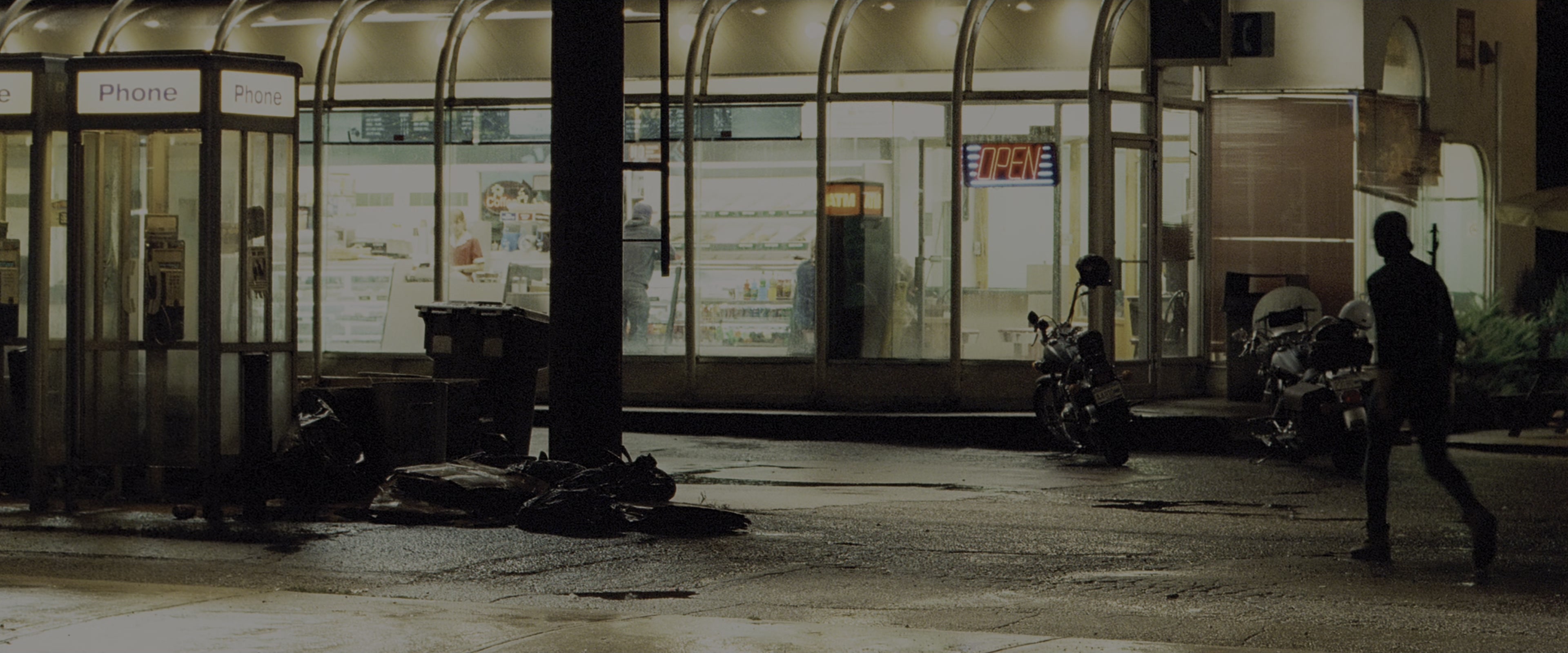 Kick-Ass (2010), wide, 2.40:1 — film still
