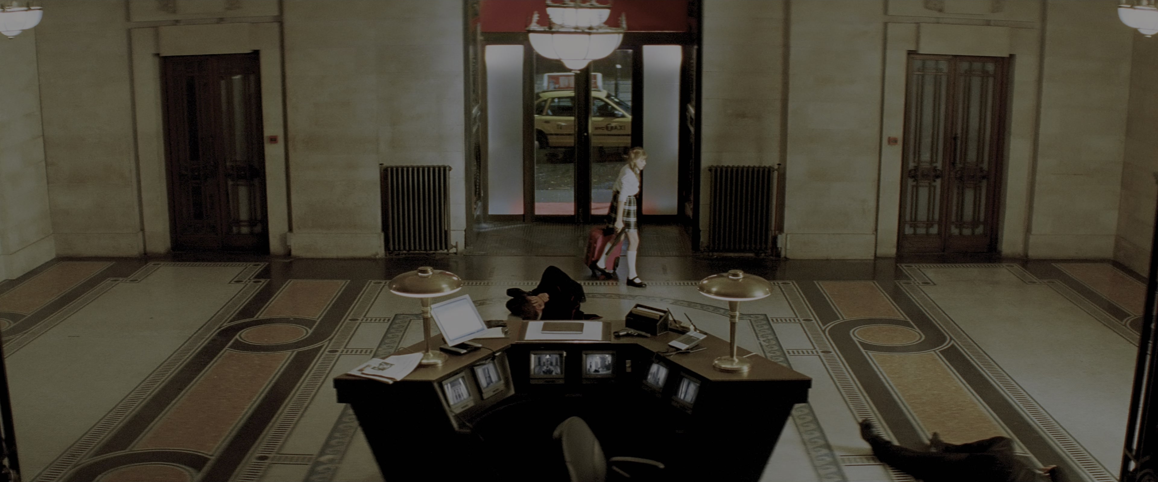 Kick-Ass (2010), wide, 2.40:1 — film still