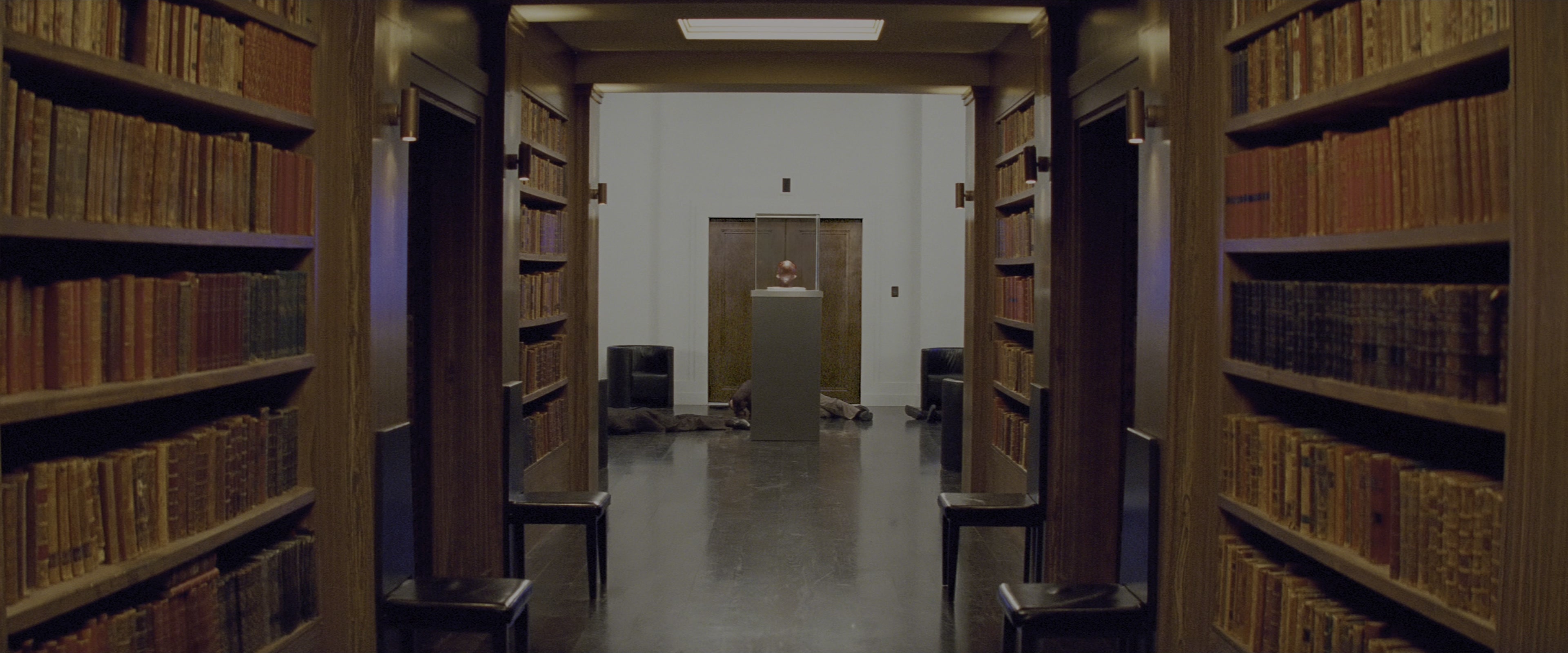 Kick-Ass (2010), wide, 2.40:1 — film still
