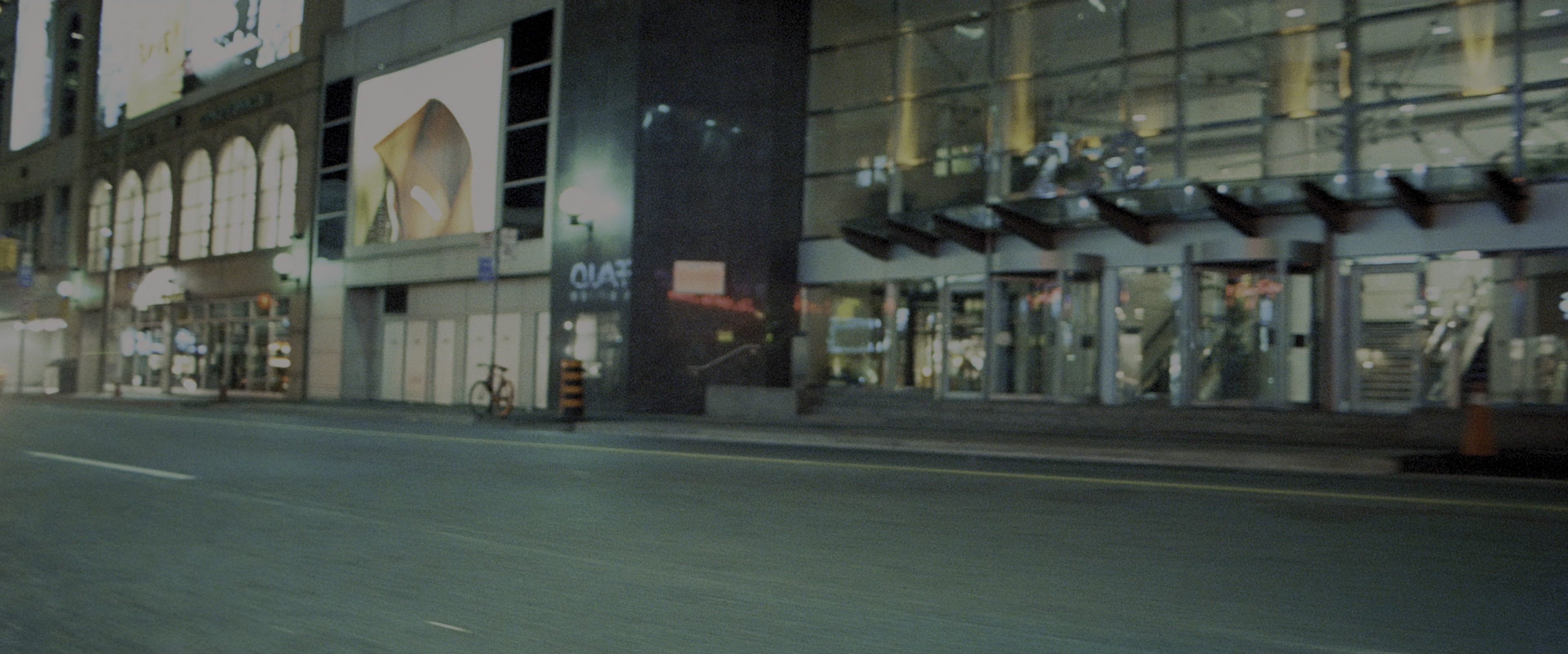 Kick-Ass (2010), wide, 2.40:1 — film still