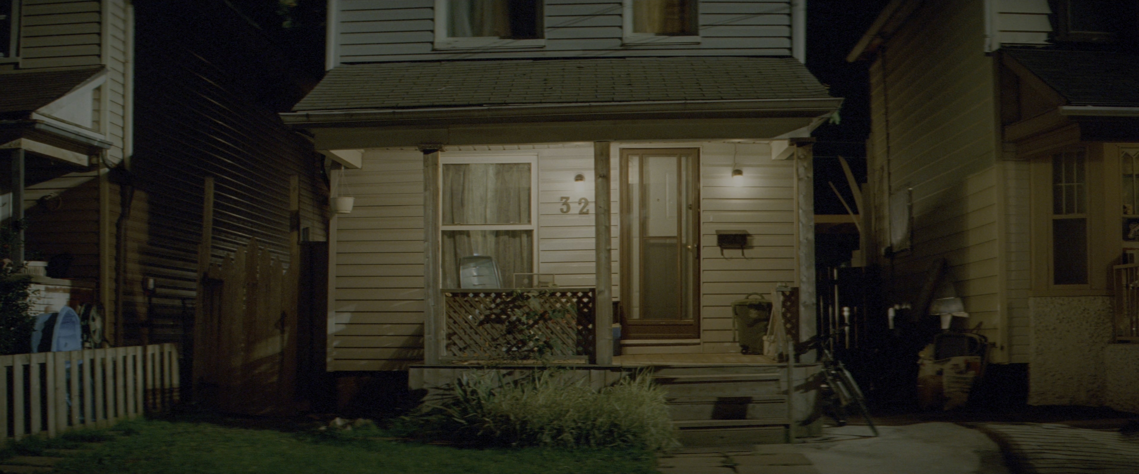 Kick-Ass (2010), wide, 2.40:1 — film still