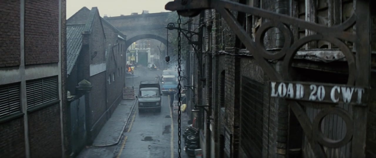 101 Dalmatians (1996), medium, 2.37:1 — film still