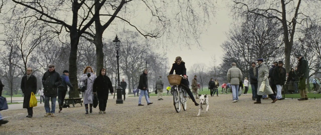 101 Dalmatians (1996), wide, 2.37:1 — film still