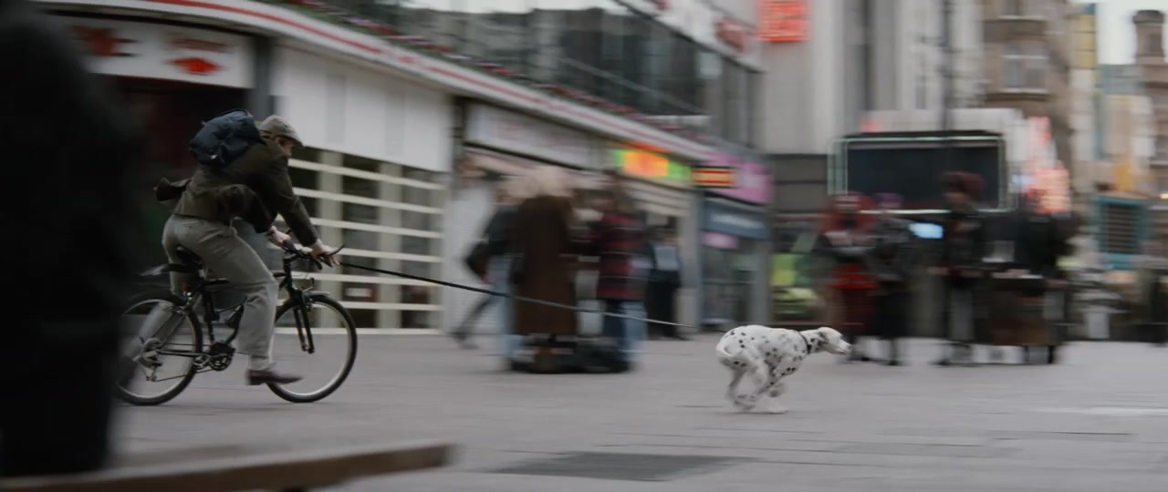 101 Dalmatians (1996), wide, 2.37:1 — film still
