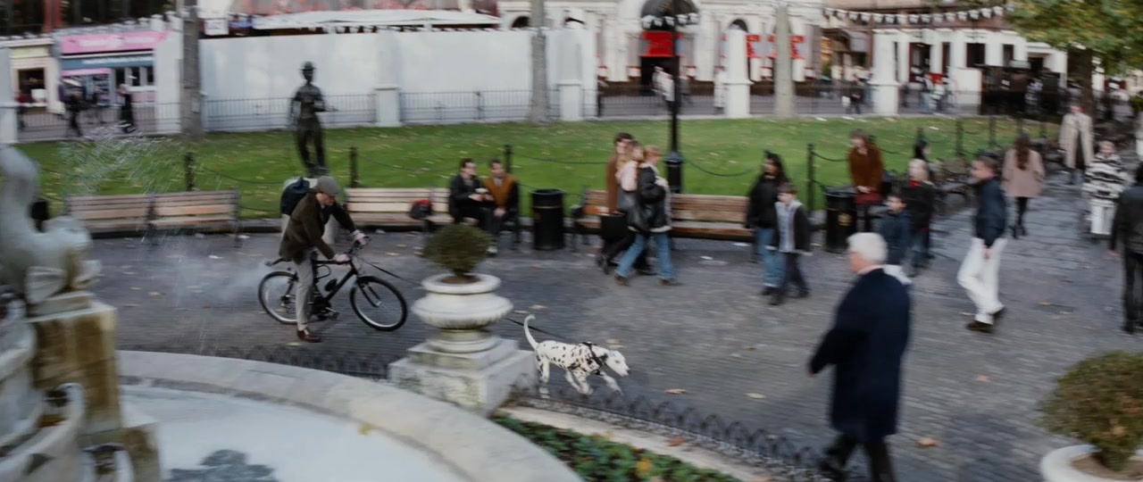 101 Dalmatians (1996), wide, 2.37:1 — film still